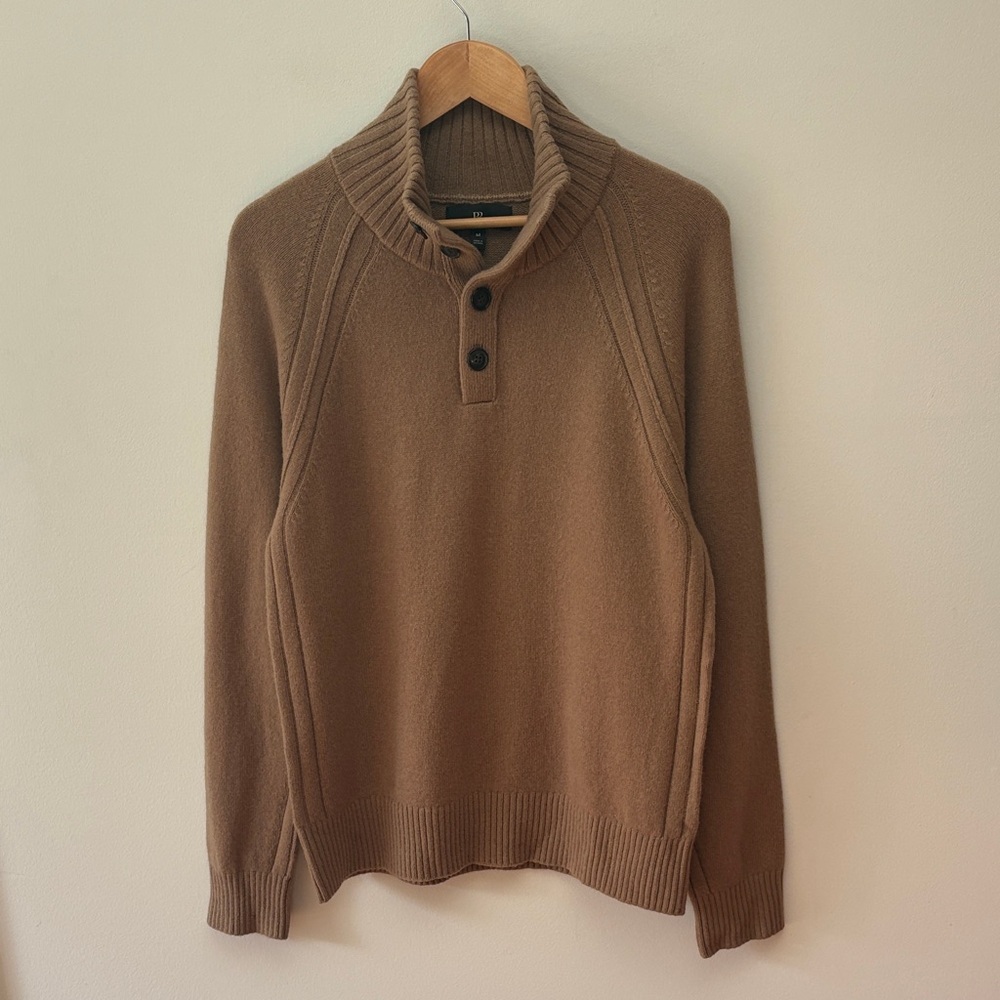 Banana Republic Pierro Wool Sweater Camel Size Medium